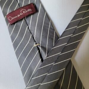 Vintage Oscar de la Renta Gray Silk Feel Tie White Diagonal Stripe Hand Stitched